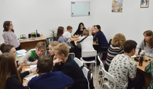 В Барнауле открыли бизнес-школу для детей и подростков.