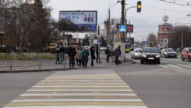 Осмотр пешеходных переходов Барнаула.