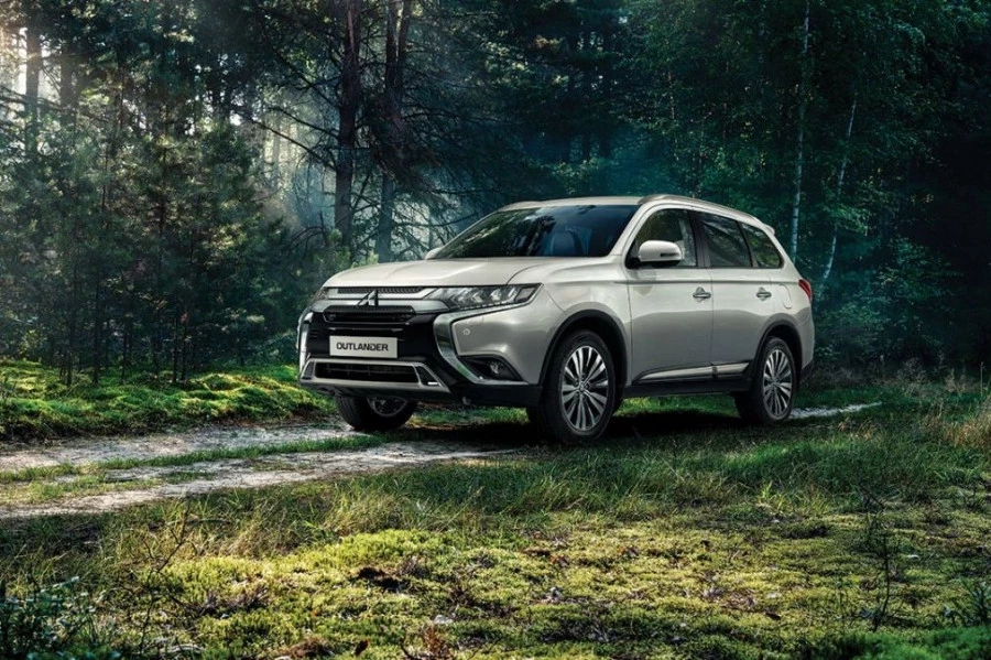 Mitsubishi Outlander.