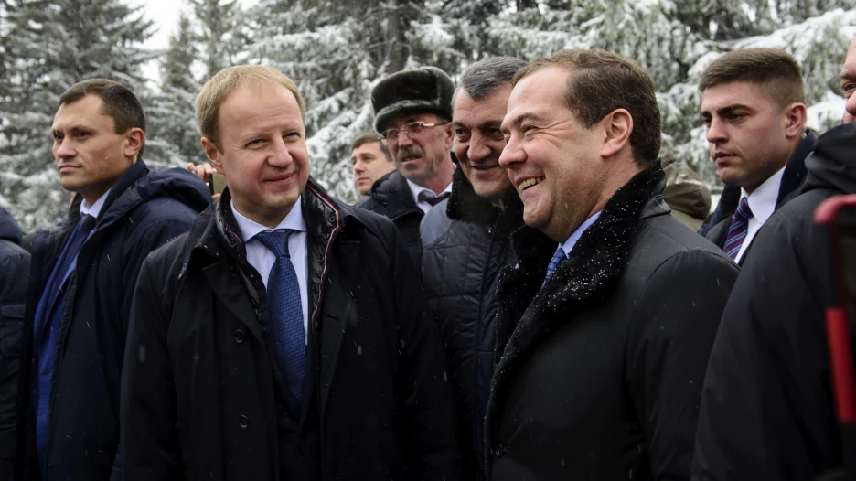 Дмитрий Медведев в алтайском селе Санниково.