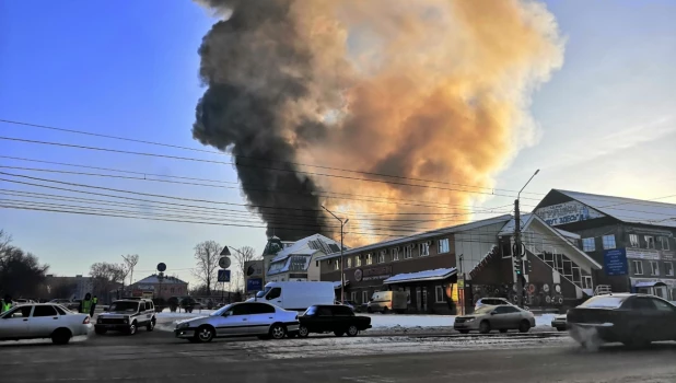 Пожар в производственном цехе в Бийске. 