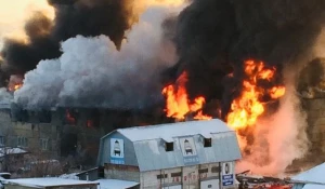 Пожар в производственном цехе в Бийске. 