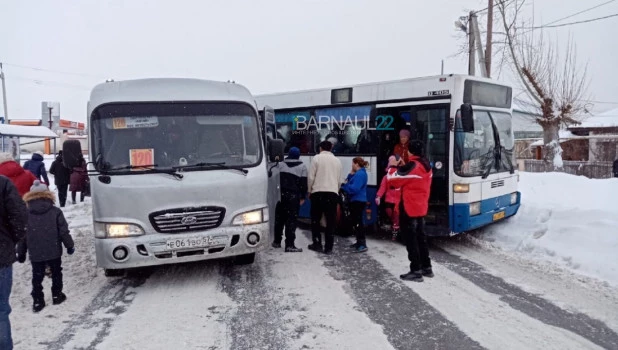 ДТП с автобусом во Власихе.