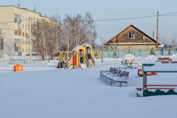 Детская площадка в Санниково, куда водили Дмитрия Медведева. 