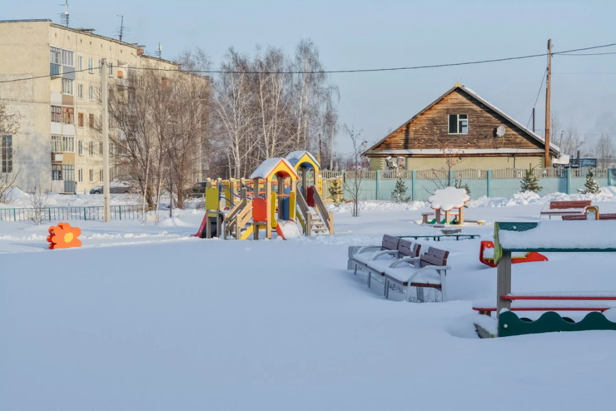 Детская площадка в Санниково, куда водили Дмитрия Медведева. 