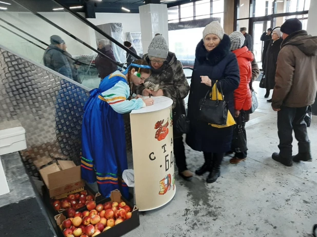 Открытие "Старого базара" в Барнауле. 