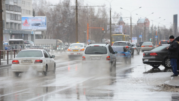 Дождь и слякоть в Барнауле. 6 декабря 2019 года.