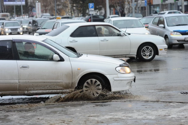 Дождь и слякоть в Барнауле. 6 декабря 2019 года.