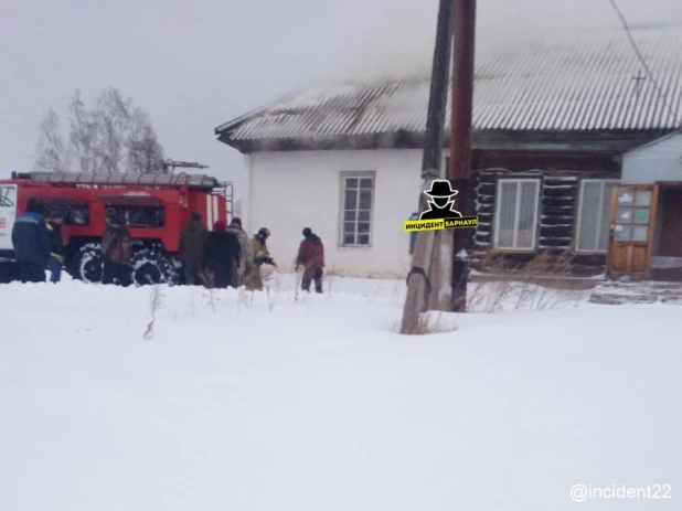 В алтайском поселке сгорел магазин.