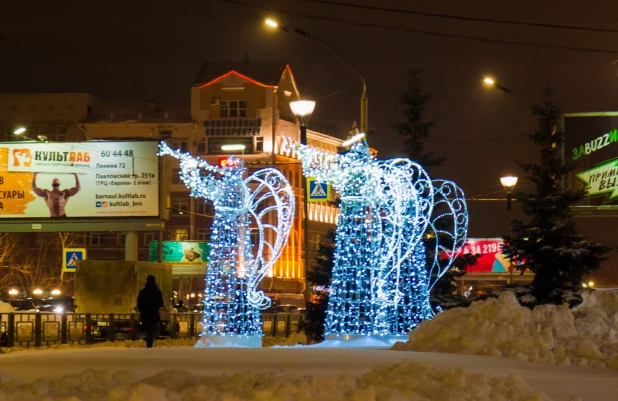 Барнаул готовится к Новому году.