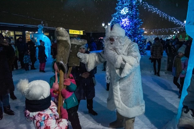 Новогодний городок на "барнаульском Арбате".