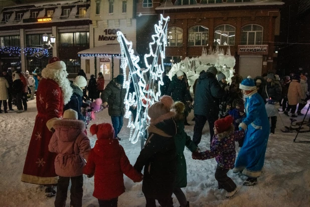 Новогодний городок на "барнаульском Арбате".