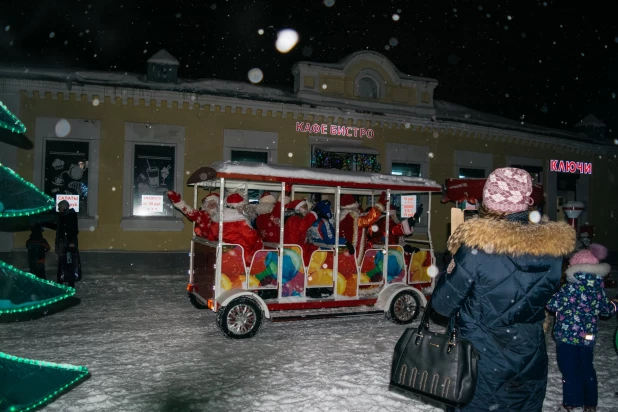 Новогодний городок на "барнаульском Арбате".