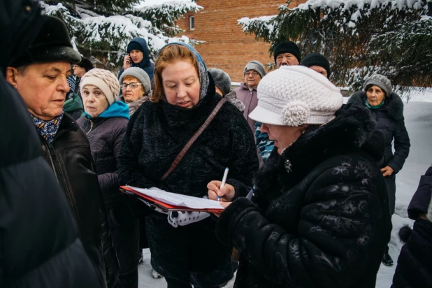 В Барнауле прошел митинг в защиту зеленых зон Барнаула