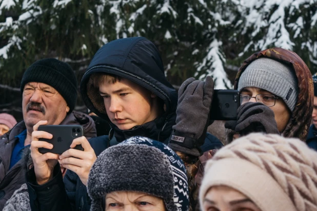 В Барнауле прошел митинг в защиту зеленых зон Барнаула