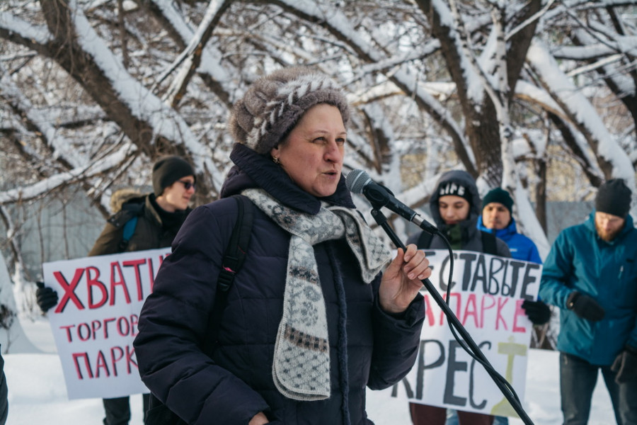 В Барнауле прошел митинг в защиту зеленых зон Барнаула