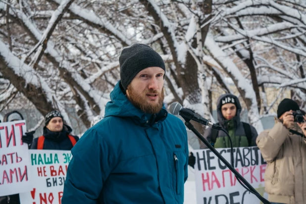 В Барнауле прошел митинг в защиту зеленых зон Барнаула