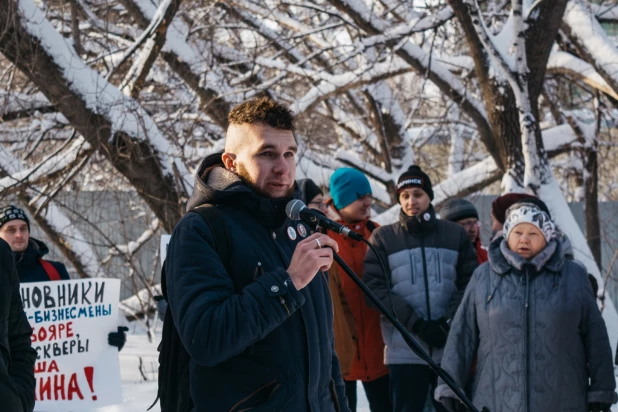 В Барнауле прошел митинг в защиту зеленых зон Барнаула