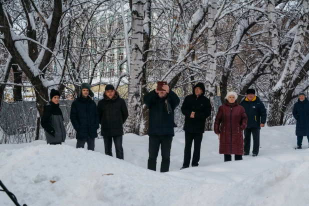 В Барнауле прошел митинг в защиту зеленых зон Барнаула