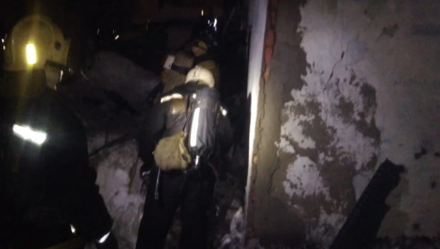 Последствия пожара в доме на улице Пивоварской.