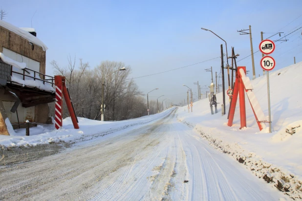 Ремонт Старого моста 10 января в Барнауле.