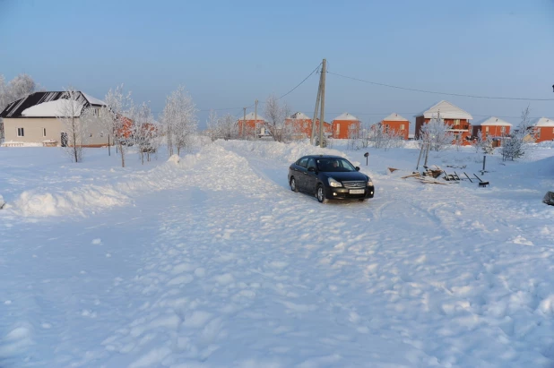 Снегоотвал на улице Тибетской.  