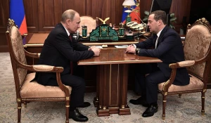 Владимир Путин и Дмитрий Медведев. 