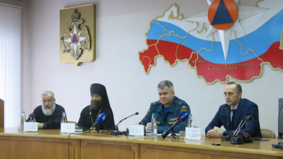 Начальник ГУ МЧС по Омской области Владислав Колодинский на мероприятии по подготовке к Крещению.