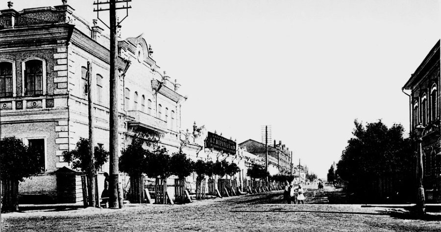 Улица Льва Толстого в Барнауле, начало XX века.