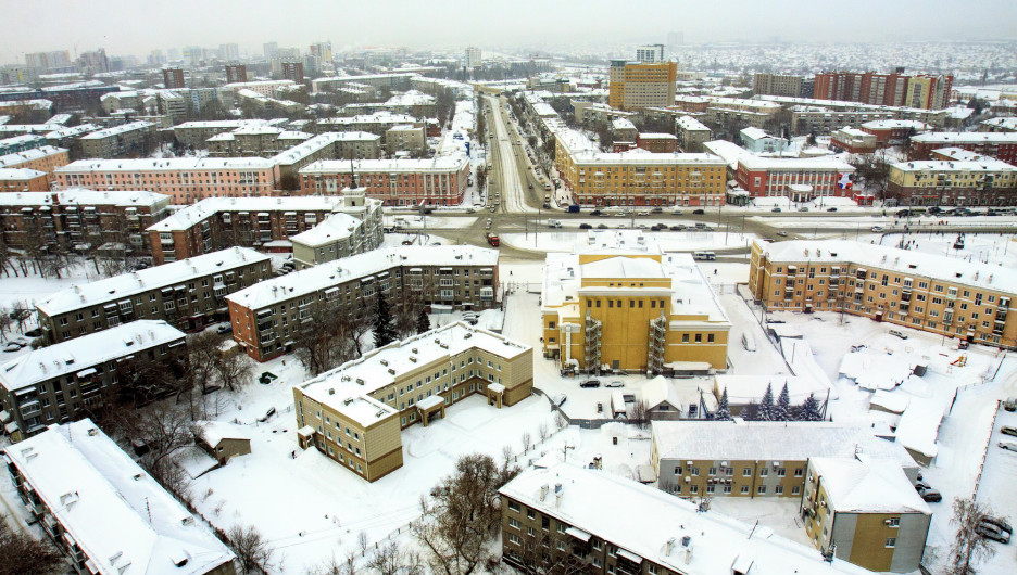 ЖК "Столичный". Вид на жилищный комплекс и Барнаул. 