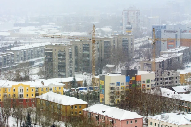 ЖК "Столичный". Вид на жилищный комплекс и Барнаул. 