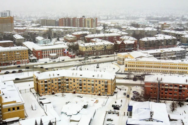 ЖК "Столичный". Вид на жилищный комплекс и Барнаул. 