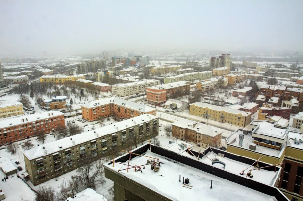 ЖК "Столичный". Вид на жилищный комплекс и Барнаул. 