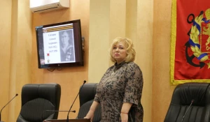 Мая Хужина, бывший председатель Керченского горсовета, уволившаяся после скандала с "батонами" для блокадников.