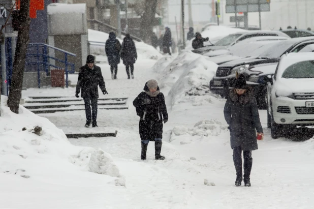 Снегопад в Барнауле. 