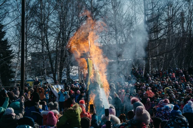 Масштабный праздник Масленицы в парке «Лесная сказка».