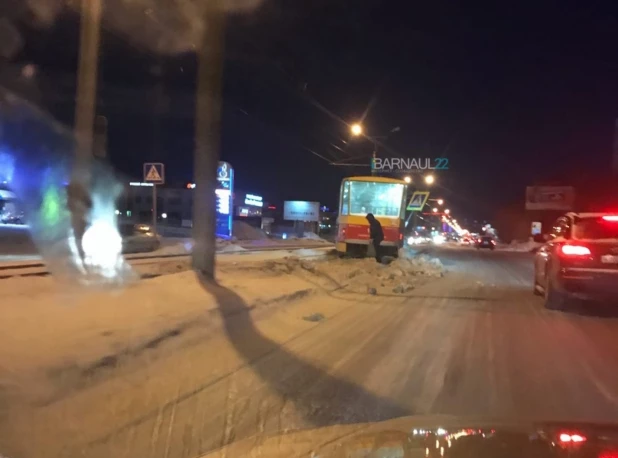 ДТП с пассажирским транспортом в Барнауле.