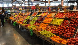 Торговля овощами и фруктами 