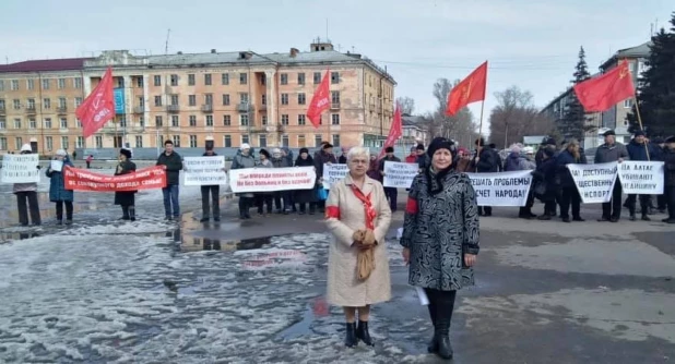 Пикеты против поправок в Конституцию в Алтайском крае, 17 марта 2020 года.