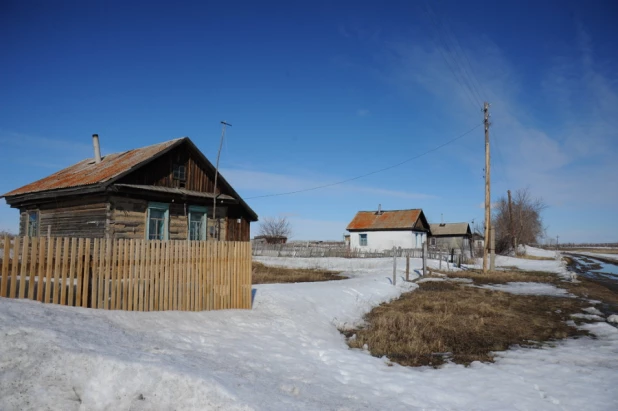 Поселок Защита Шипуновского района. 