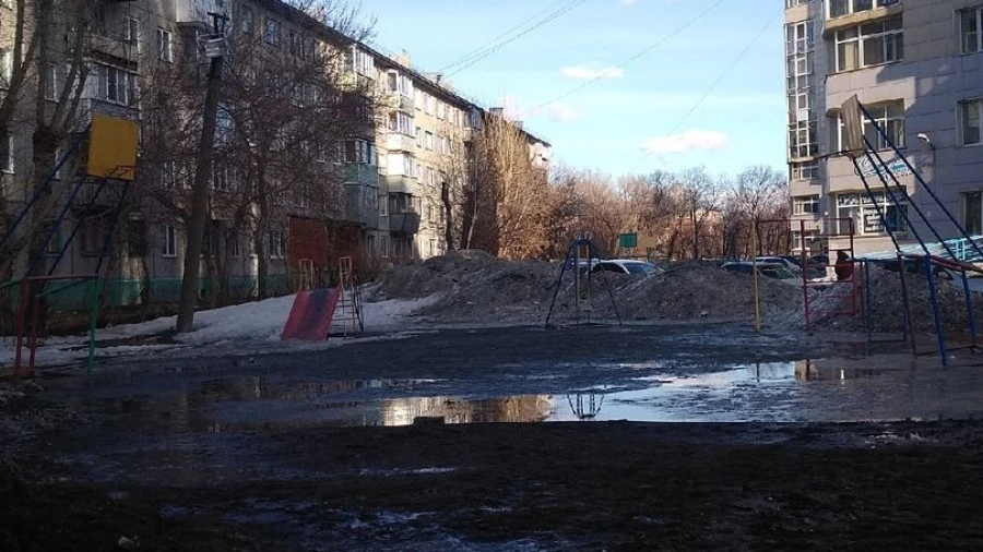 Дома на ул. Антона Петрова. Дома на ул. Антона Петрова.