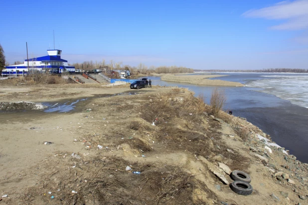 Барнаул перед началом ледохода. 