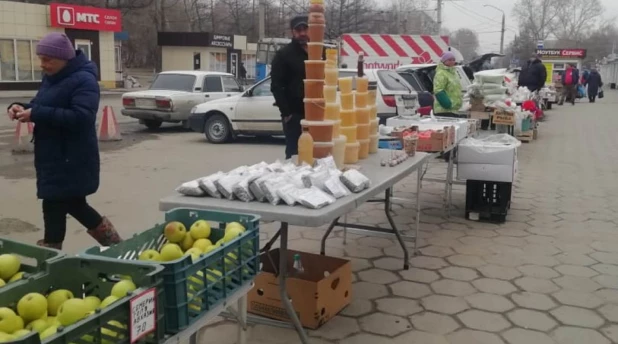 Рейд по выявлению несанкционированной торговли. Барнаул.