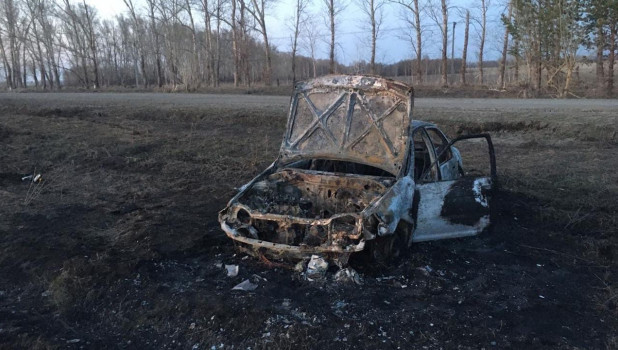 Автомобиль сгорел под Бийском.