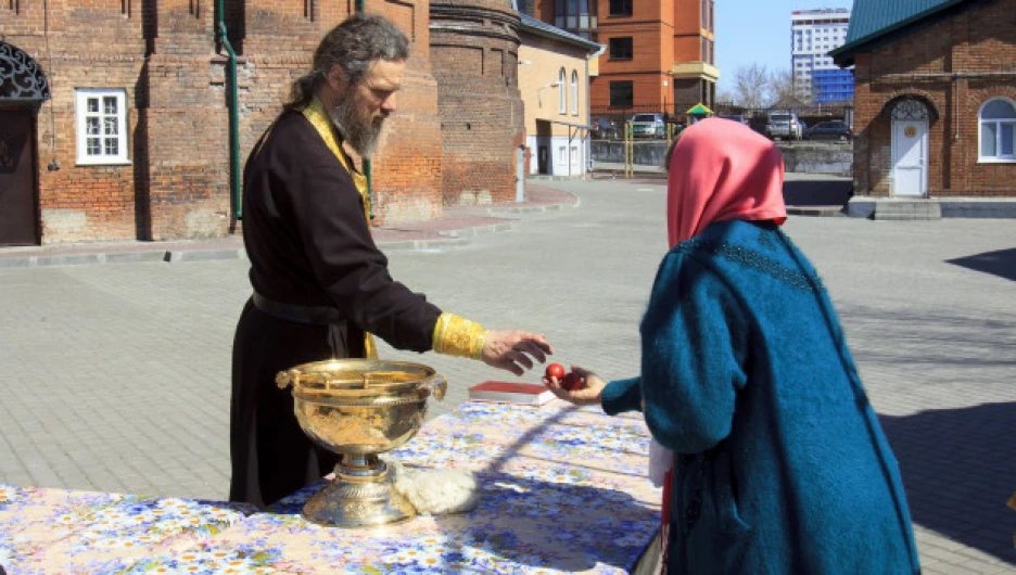 Освятить яйца дома самой как. Освятить яйца в Тбилиси. Во сколько будут освящать яйца в церкви на улице Бурцева.