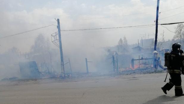 Пожар на ул. Гоголя в Барнауле 23 апреля 2020 года.