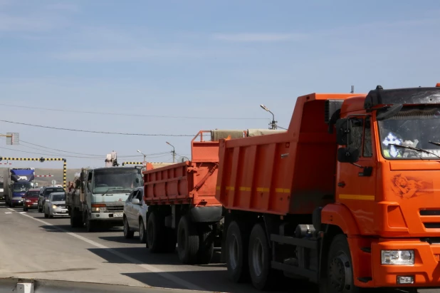 Проверка автомобилей на Алтае во время пандемии коронавируса.