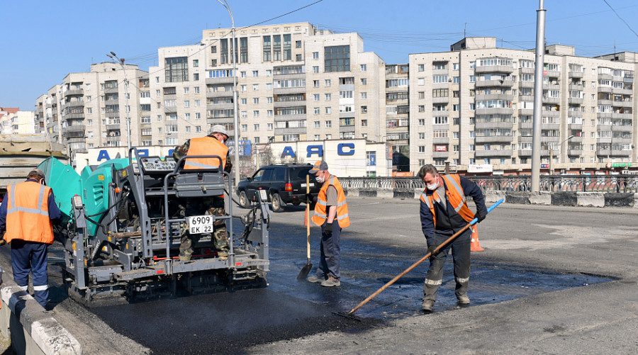 В Барнауле стартовал дорожно-строительный сезон.