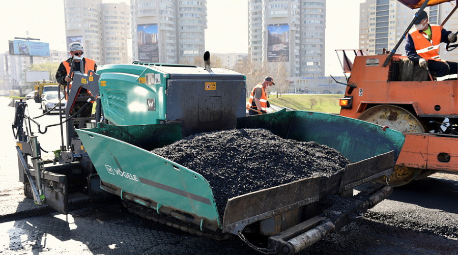 В Барнауле стартовал дорожно-строительный сезон.