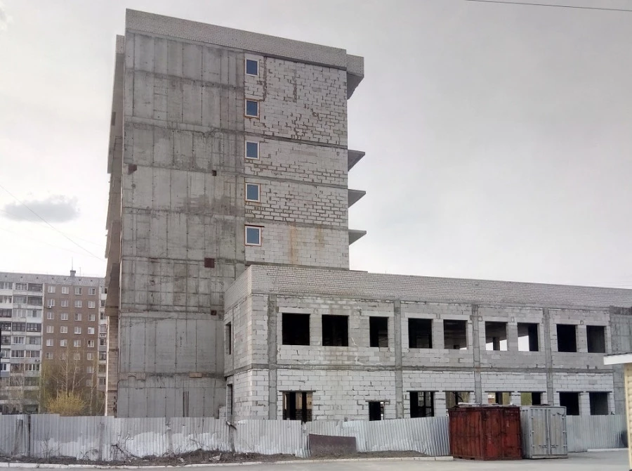  8-этажный апарт-комплекс в Барнауле на ул. Шумакова, 21.